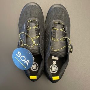 Legend 2.0 Cycling Shoes. Soulcycle & Peal Izumi. Size 41 EUR, 7.5 or 9